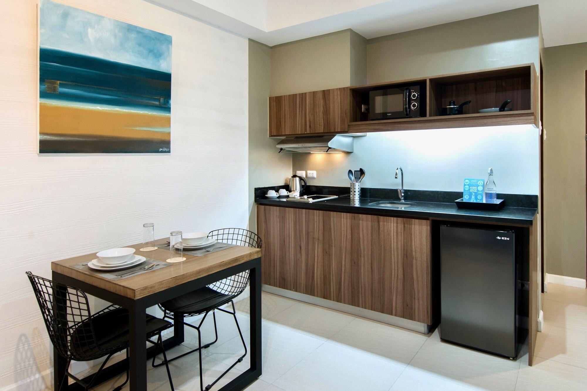 The Sphere Serviced Residences Managed By Hii Makati City Luaran gambar