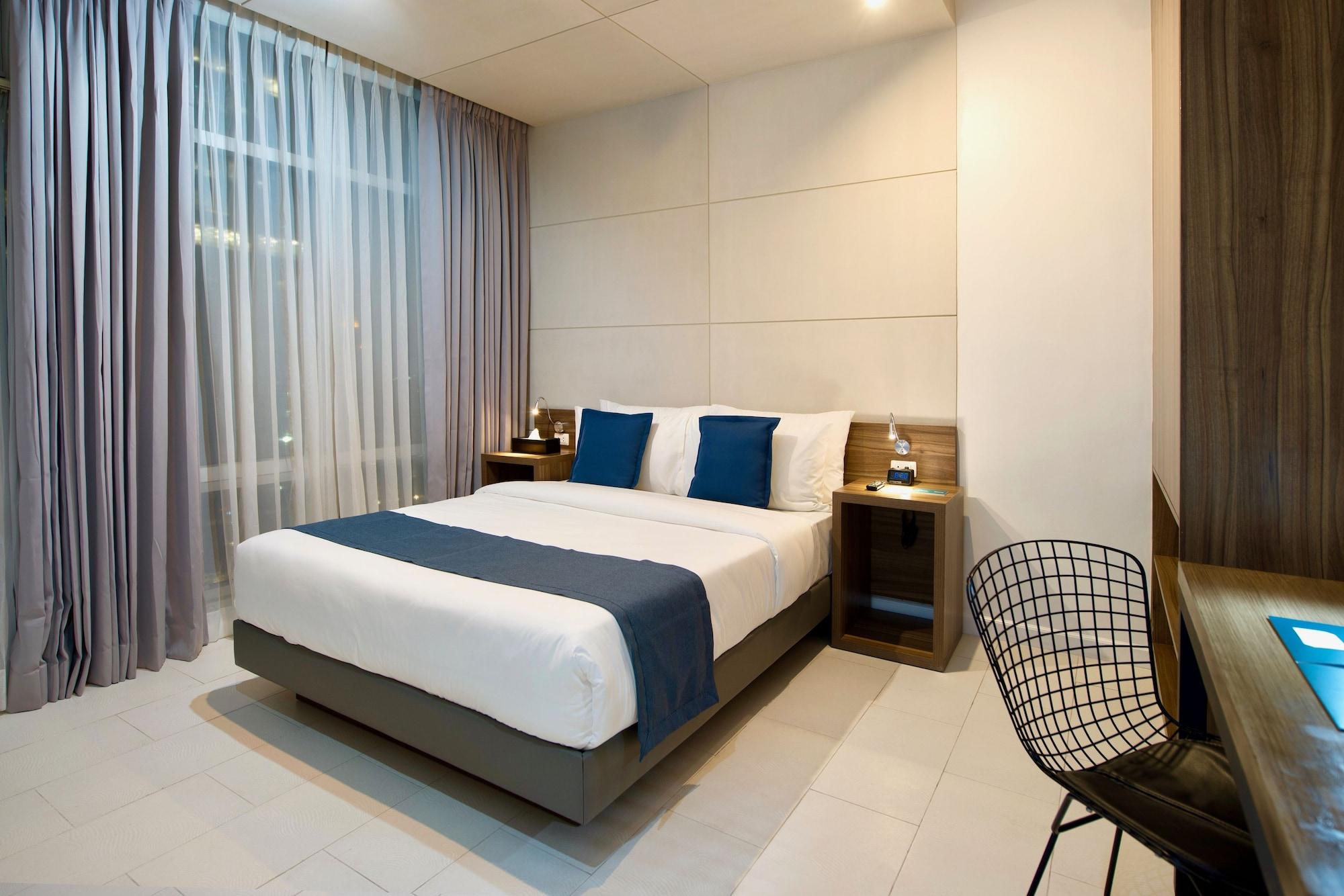 The Sphere Serviced Residences Managed By Hii Makati City Luaran gambar